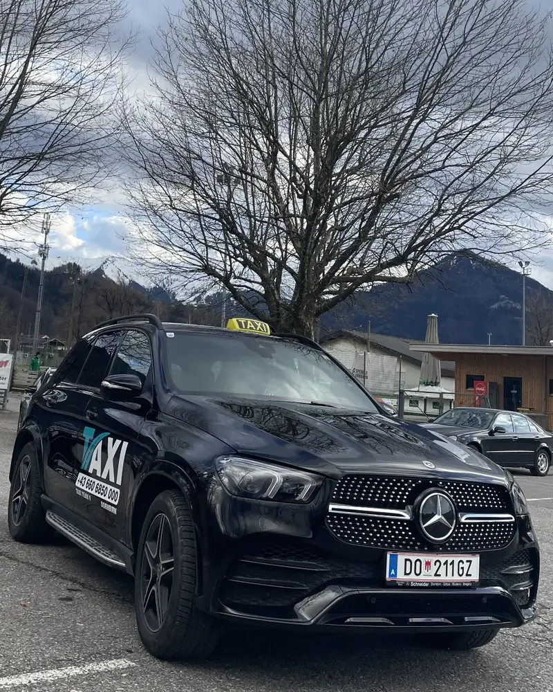 Mercedes-Benz GLE von Taxi Team V für Business-Fahrten in Dornbirn